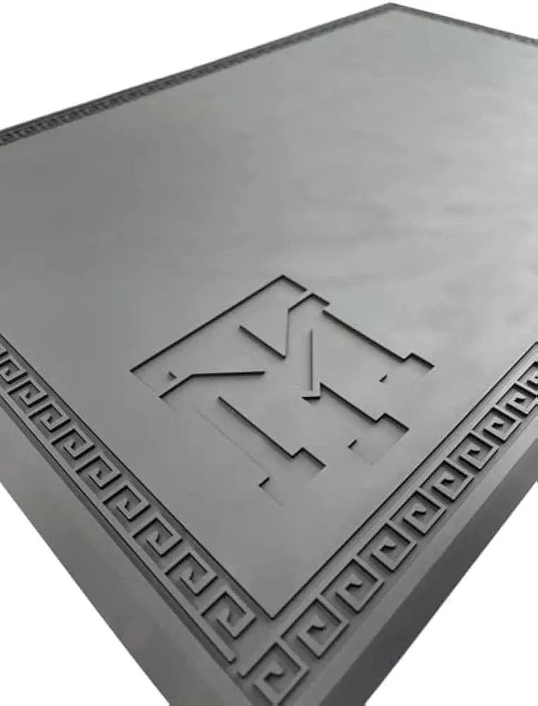 Mane Tame Barber Mat (Black)Â